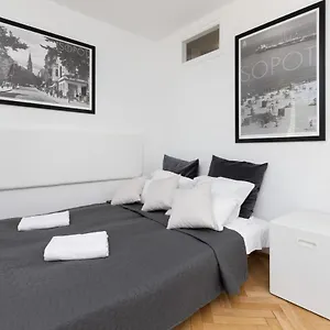 Studio With Balcony 300m To The Beach By Renters Apartament